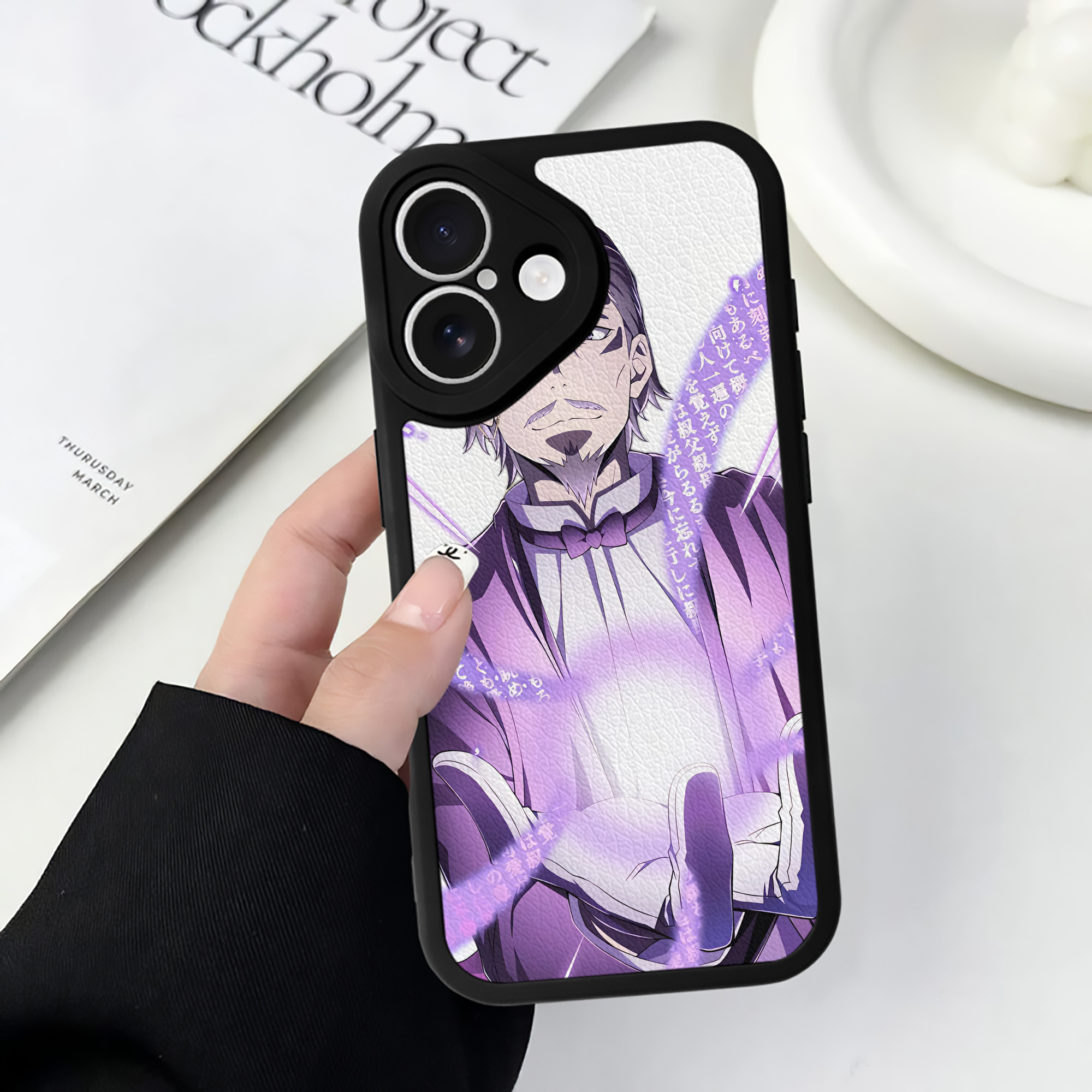 （画像用） 文豪ストレイドッグス Bungo Stray Dogs 【iPhone 16シリーズ対応】シリコンスマホケース（レザー調） 材質：シリコン